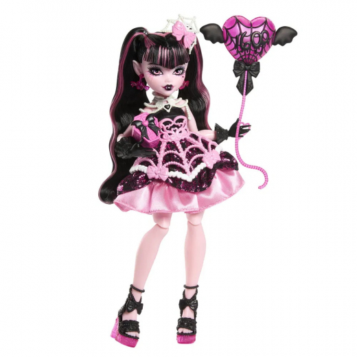 Monster High Scary Sweet Birthday Draculaura i gruppen LEGETØJ / Figurer og legesæt / Monster High hos Spelexperten (218-2560)