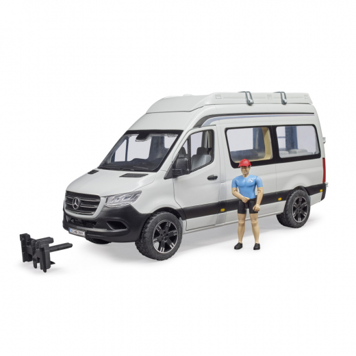 Bruder MB Sprinter Camper med chauffør i gruppen LEGETØJ / Legetøjskøretøjer / Bruder hos Spelexperten (BR2672)