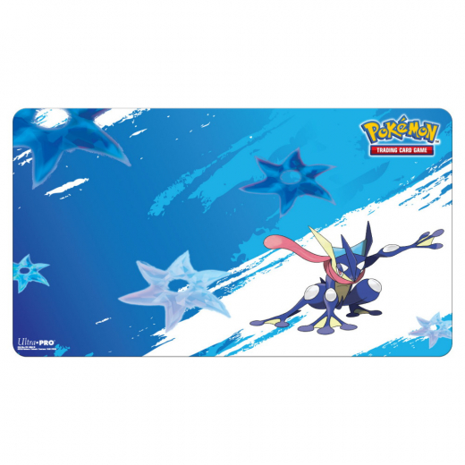 Pokémon TCG: Playmat - Greninja i gruppen SELSKABSSPIL / Tilbehør / Andet hos Spelexperten (ULT16299)