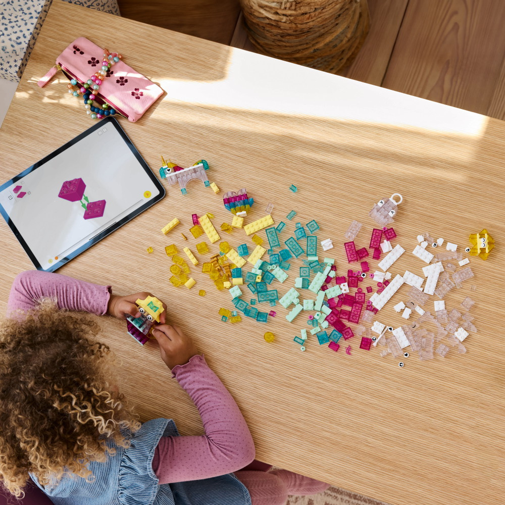 LEGO Classics - Magiske gennemsigtige klodser