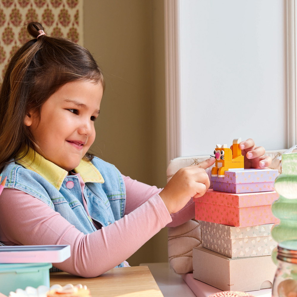 LEGO Classics - Kreativ glad æske