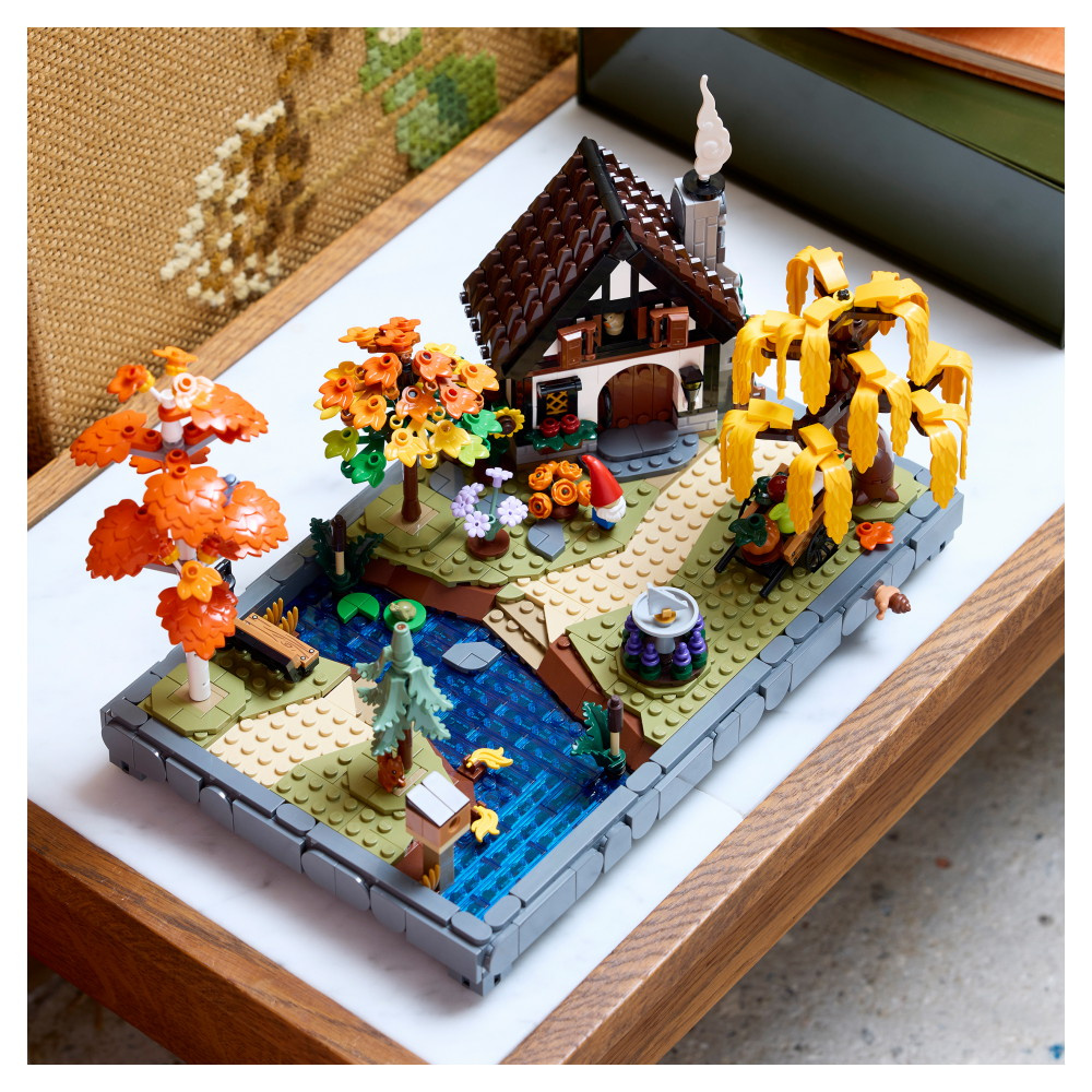 LEGO Icons - Efterårshave Og Hytte