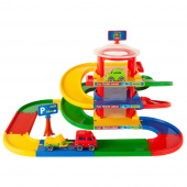 Wader Garage Tre-etagers parkeringshus Wader Garage Tre-etagers parkeringshus