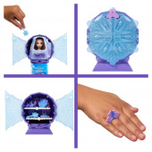Disney Frozen - Reveal Ice Skating Elsa Fashion Doll Disney Frozen - Reveal Ice Skating Elsa Fashion Doll