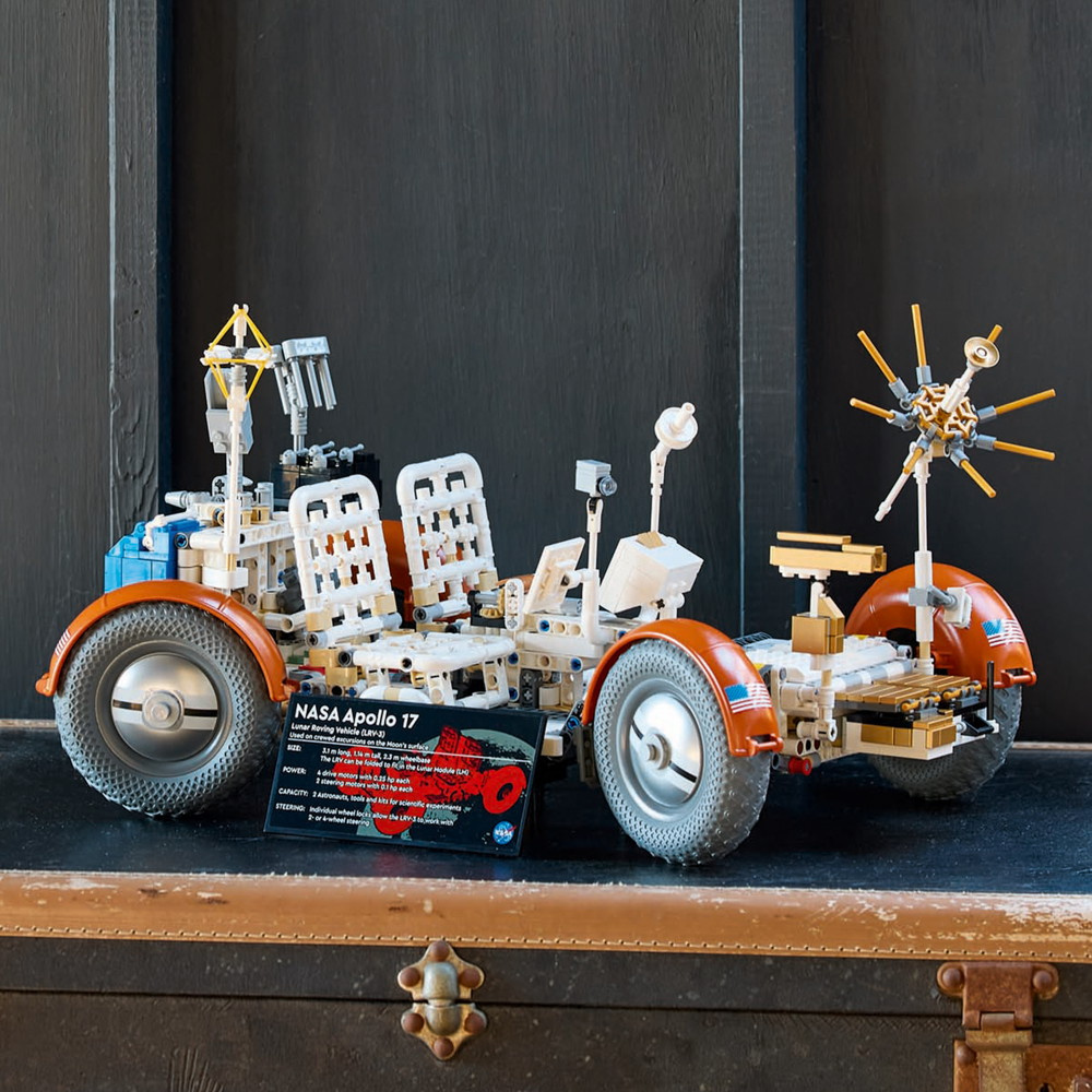 LEGO Technic - NASA Apollo Lunar Roving Vehicle LRV