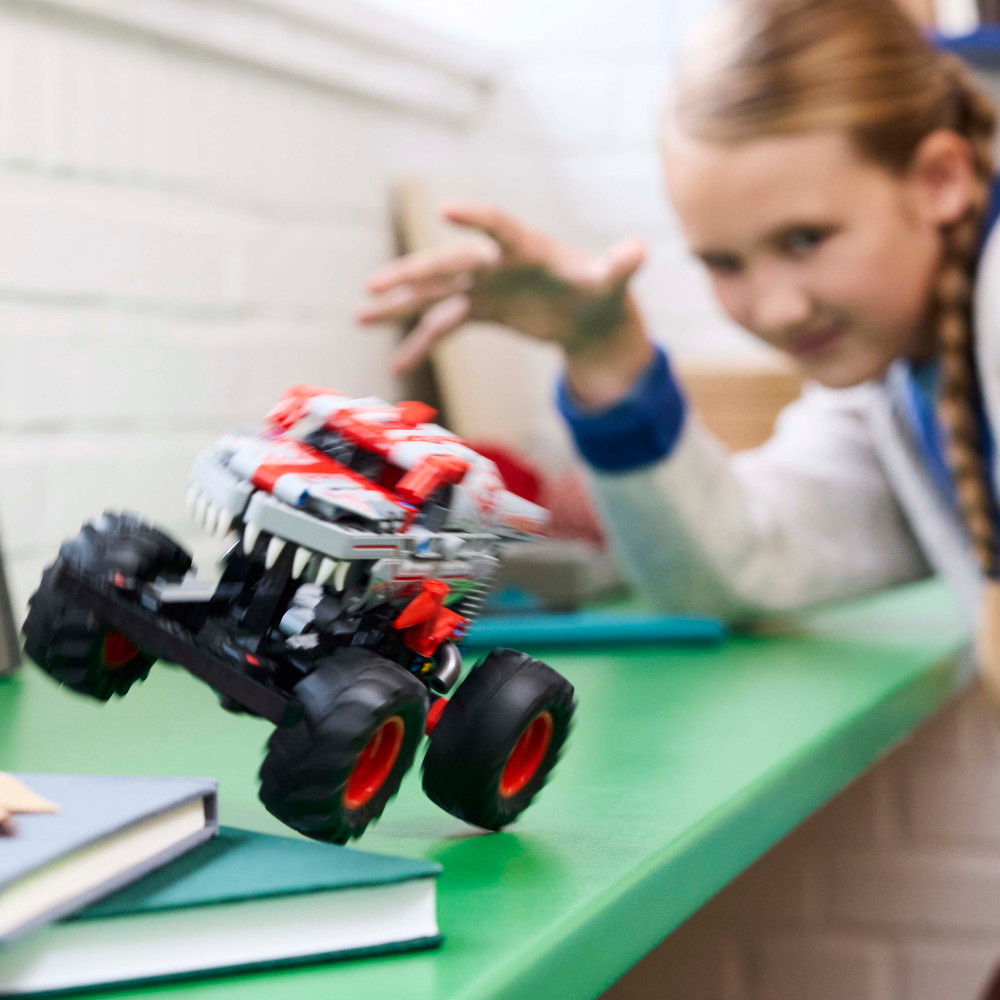 LEGO Technic - Monster Jam™ ThunderROARus™ pull-back