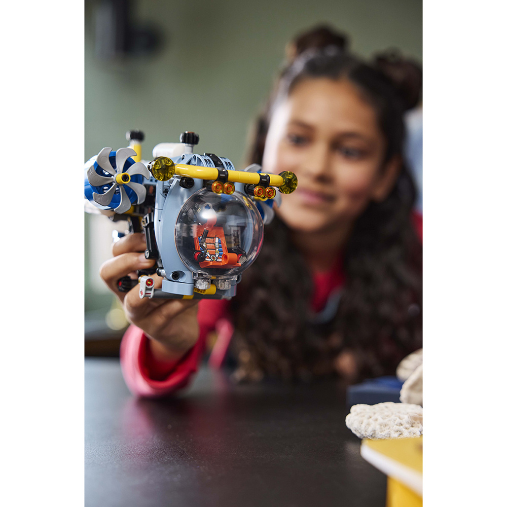 LEGO Technic - Dybhavsforsknings-ubåd