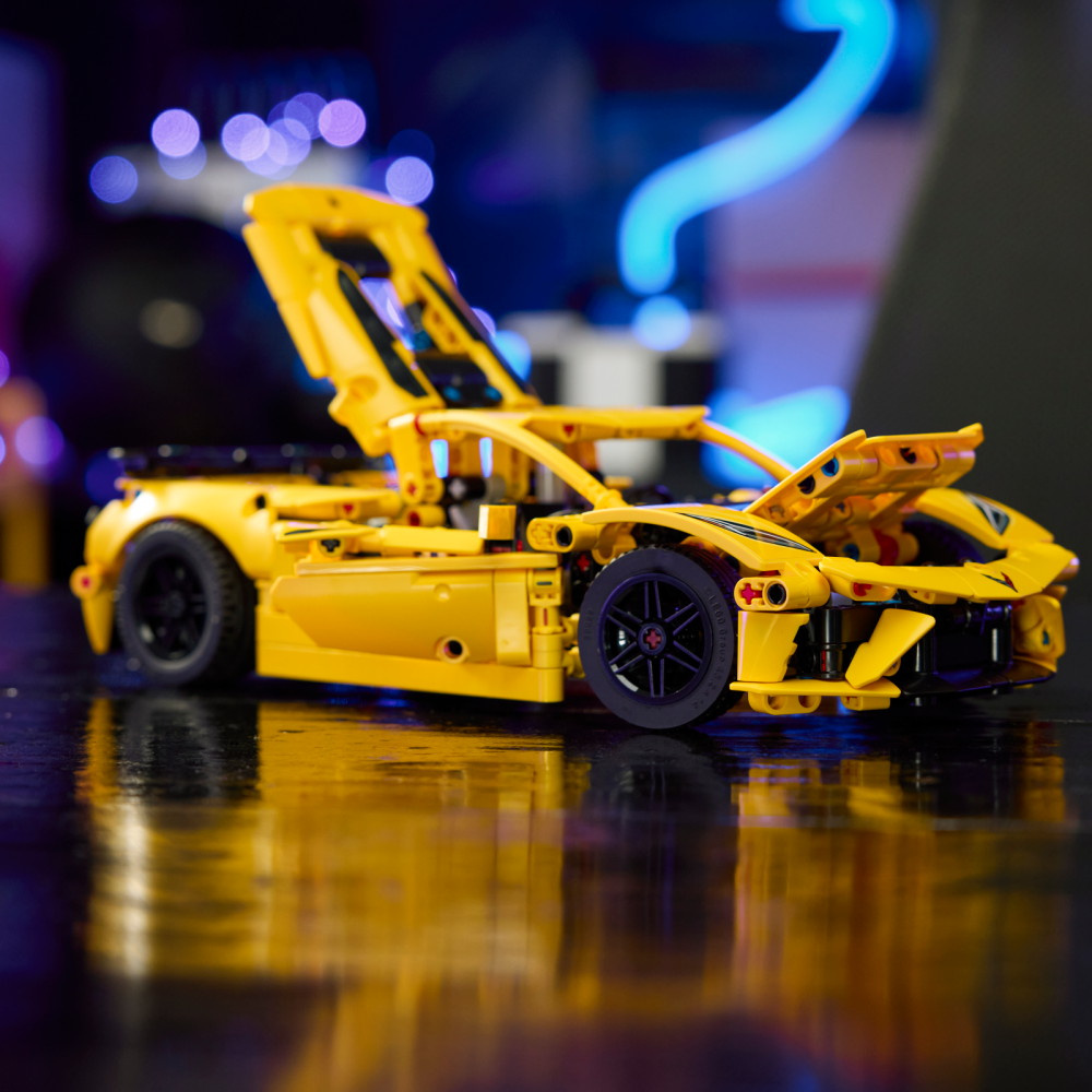 LEGO Technic - Chevrolet Corvette Stingray