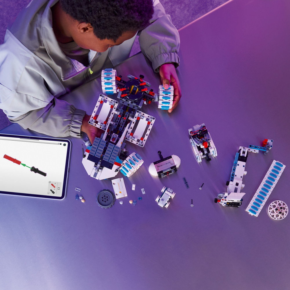 LEGO Technic - Lunar Outpost månerover-rumfartøj