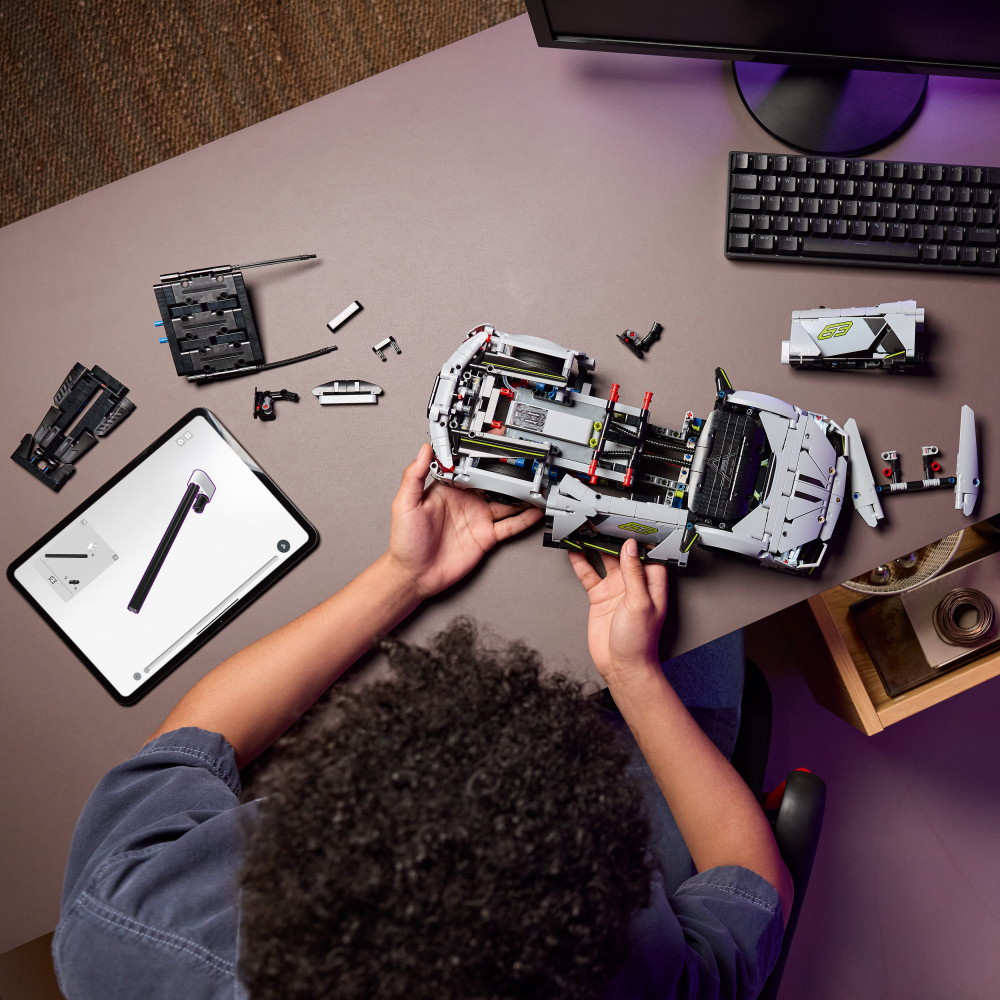 LEGO Technic - Lamborghini Revuelto-supersportsvogn