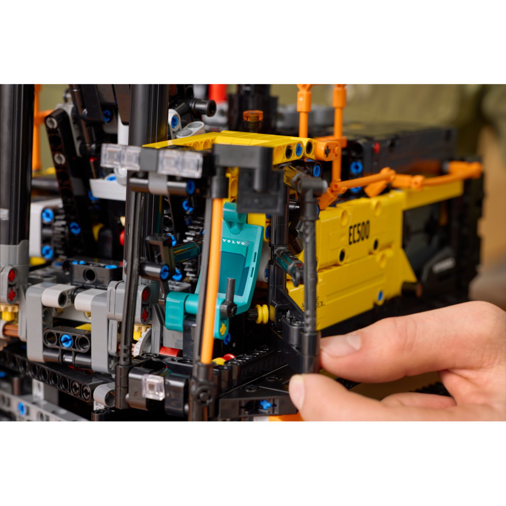 LEGO Technic - Volvo EC500 Hybrid-gravemaskine