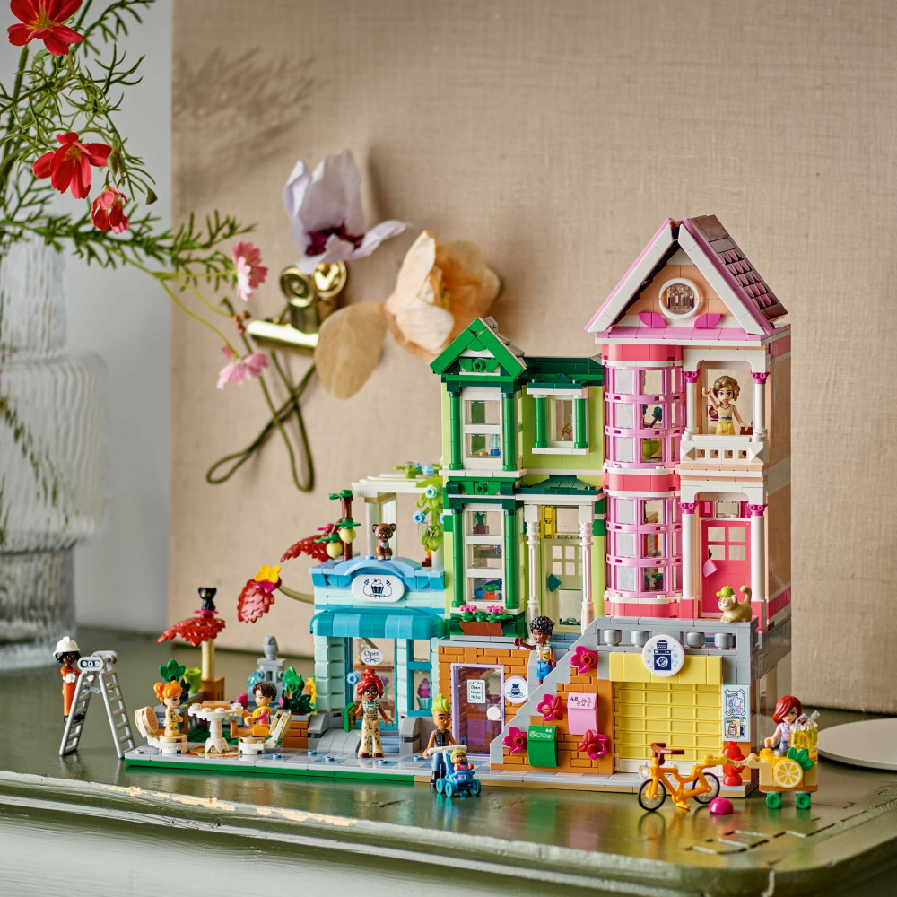 LEGO Friends - Heartlake City lejligheder og butikker