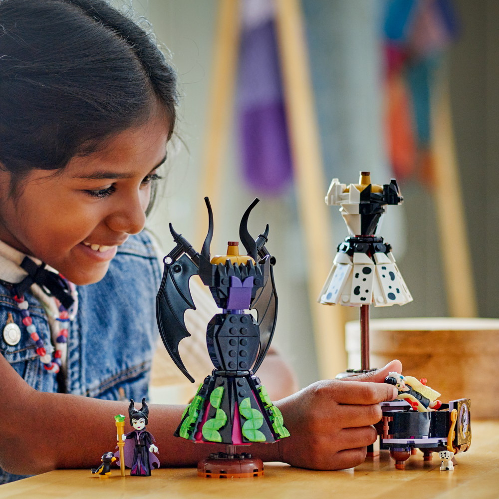 LEGO Disney - Maleficents og Cruella De Vils kjoler