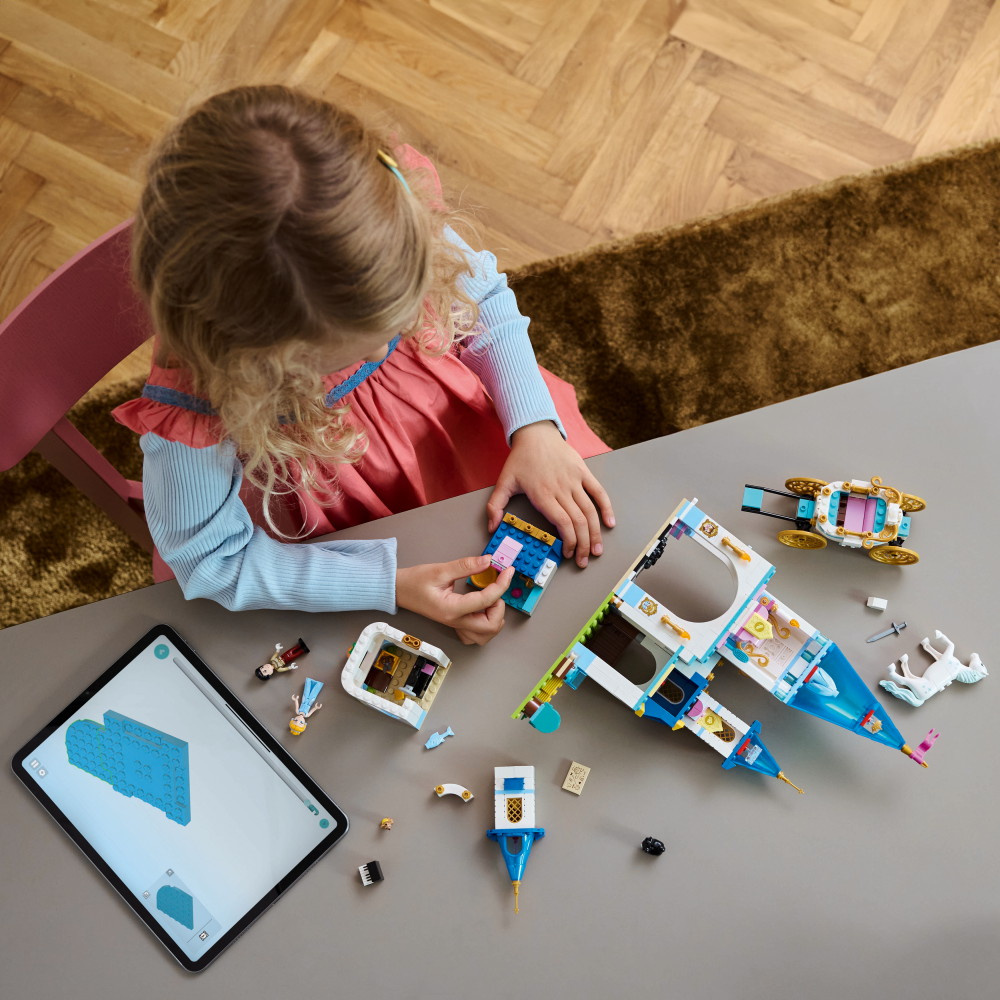 LEGO Disney - Askepots slot og hest med vogn