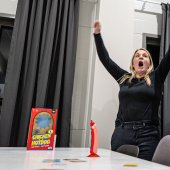 Chicken Vs Hotbog (Swe) Chicken Vs Hotbog (Swe)