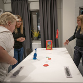 Chicken Vs Hotbog (Swe) Chicken Vs Hotbog (Swe)