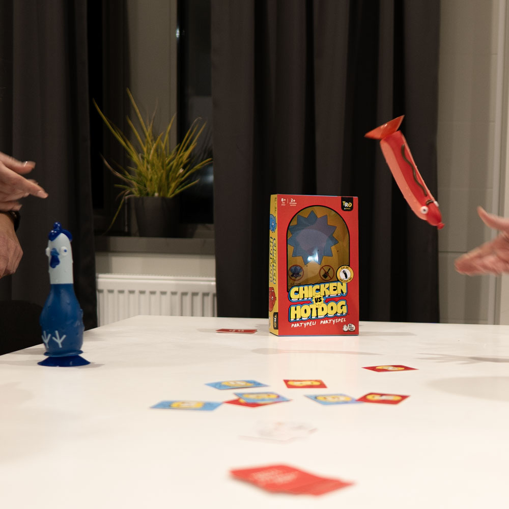 Chicken Vs Hotbog (Swe)