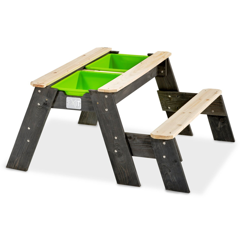Accent sand, water and picnic table (1 bench)
