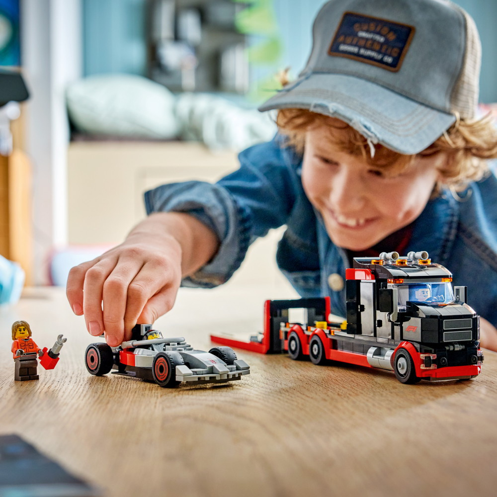 LEGO City - F1®-udstillingstruck med Audi F1®-racerbil