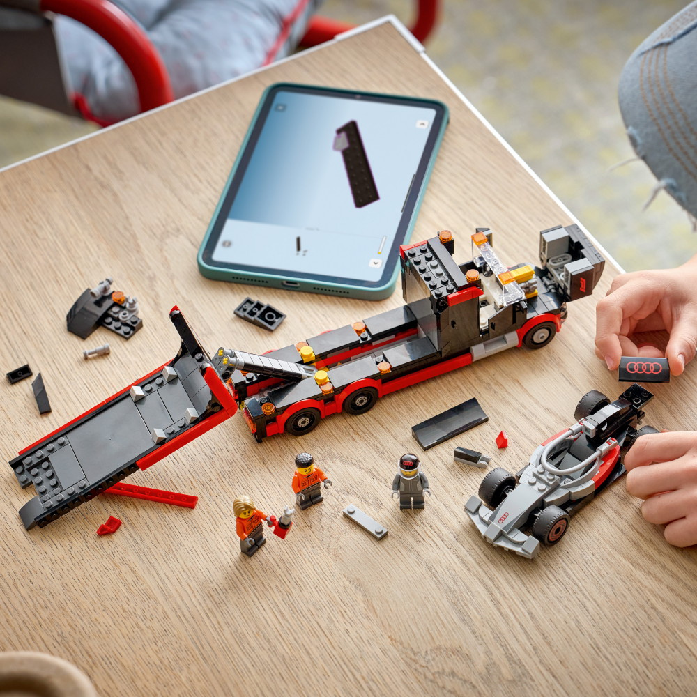 LEGO City - F1®-udstillingstruck med Audi F1®-racerbil