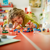 LEGO Super Mario - Interaktiv Mario og Standard Kart LEGO Super Mario - Interaktiv Mario og Standard Kart