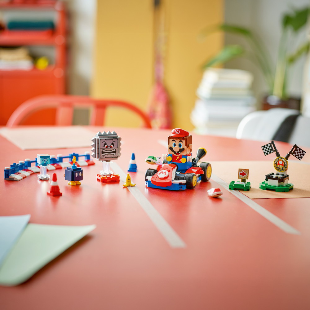 LEGO Super Mario - Interaktiv Mario og Standard Kart