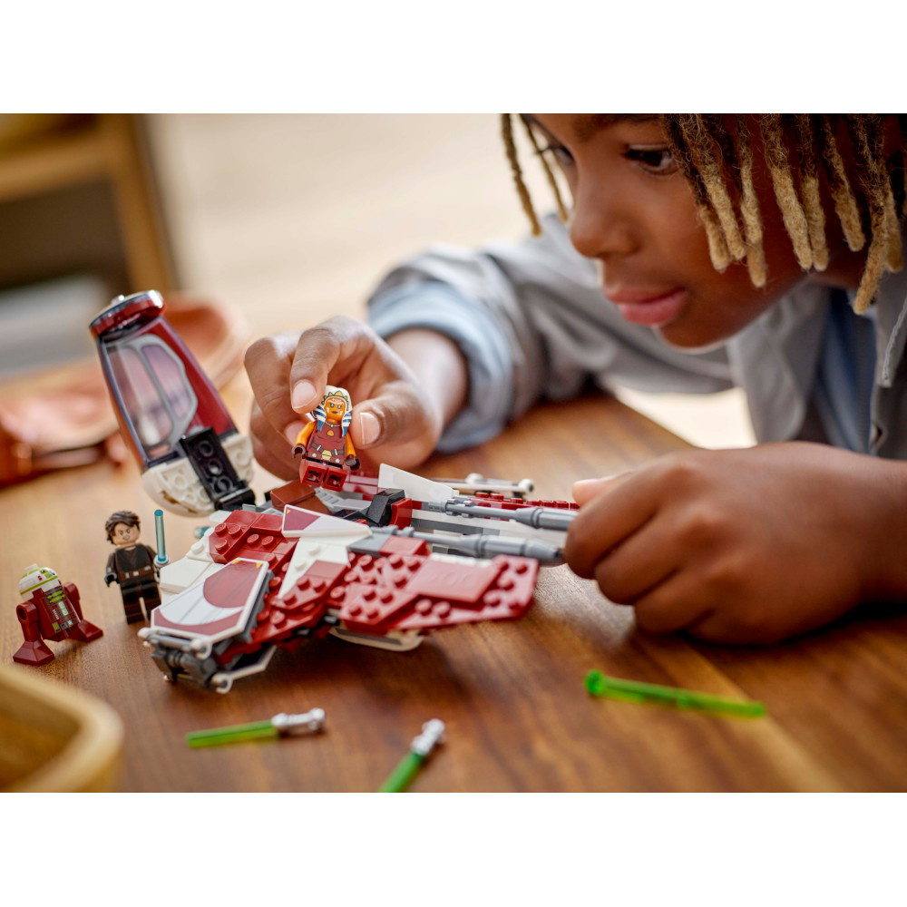 LEGO Star Wars - Ahsoka's Jedi Interceptor