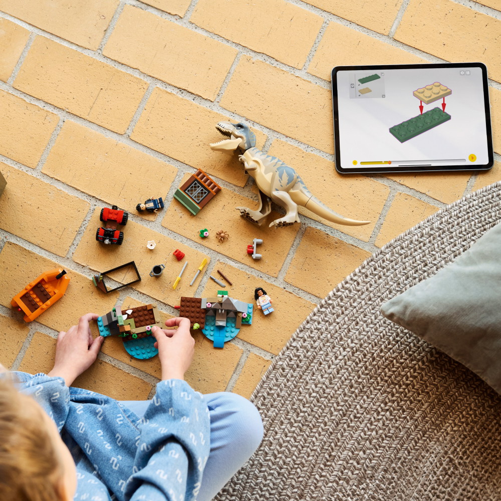 LEGO Jurassic World - Bådflugt fra T. rex