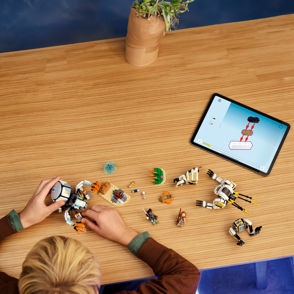 LEGO Horizon - Aloy og Varl mod skjoldgænger og savtand