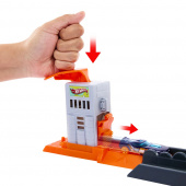 Hot Wheels City Nemesis Gorilla Garage Attack Hot Wheels City Nemesis Gorilla Garage Attack