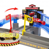 Pixar Cars Piston Cup Stunt Trackset Pixar Cars Piston Cup Stunt Trackset