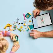 LEGO Bluey - Sjov på legepladsen med Bluey og Chloe LEGO Bluey - Sjov på legepladsen med Bluey og Chloe