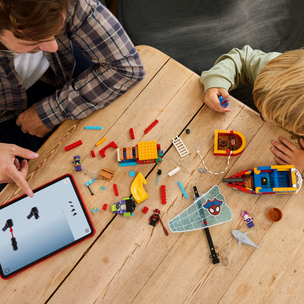 LEGO Marvel - Team Spideys Piratskib