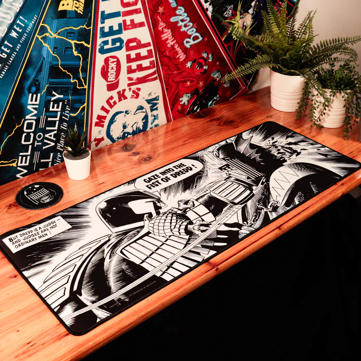 2000 AD Judge Dredd Desk Pad and Coaster Set