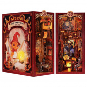 Book Nook: Flame Common Room Book Nook: Flame Common Room