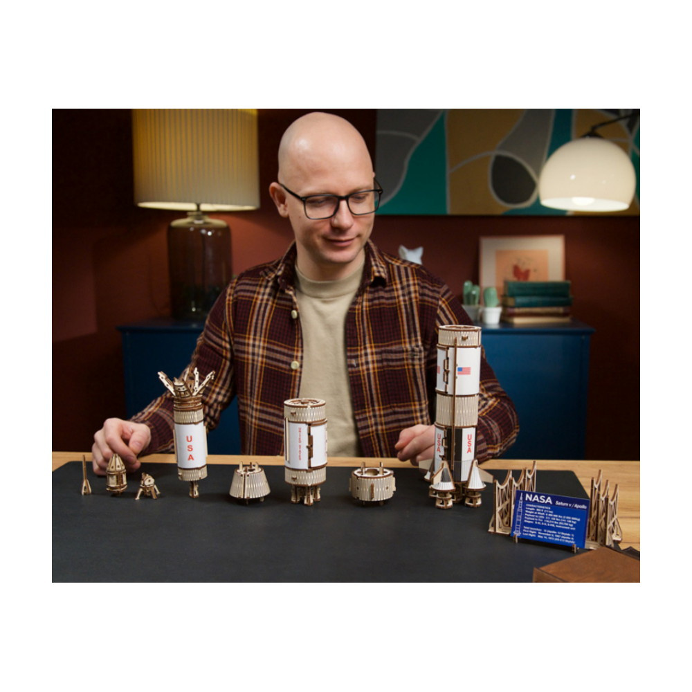 Ugears NASA Saturn V