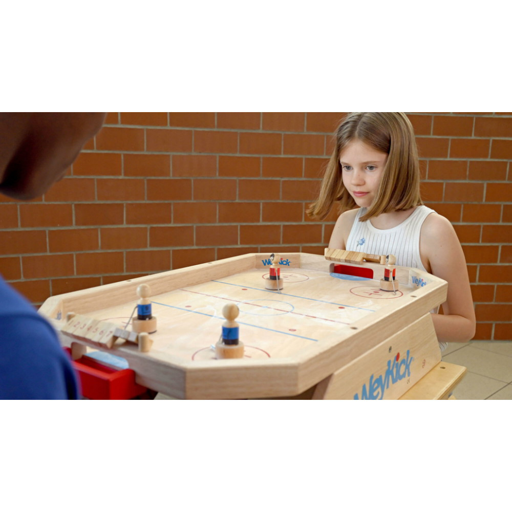 WeyKick on Ice Stadion 8500